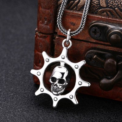 Men's Sterling Silver Rudder Skull Necklace